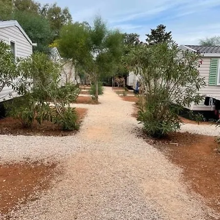 Happy Camp Mobile Homes In Villaggio Lamaforca * Carovigno