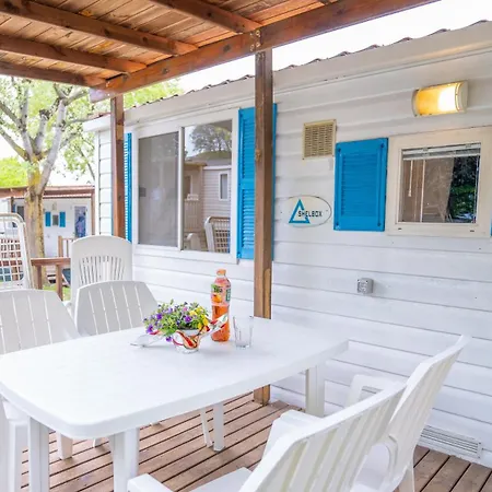 Happy Camp Mobile Homes In Villaggio Lamaforca * Carovigno