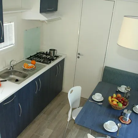 Campsite Happy Camp Mobile Homes In Villaggio Lamaforca *