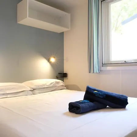 Happy Camp Mobile Homes In Villaggio Lamaforca *