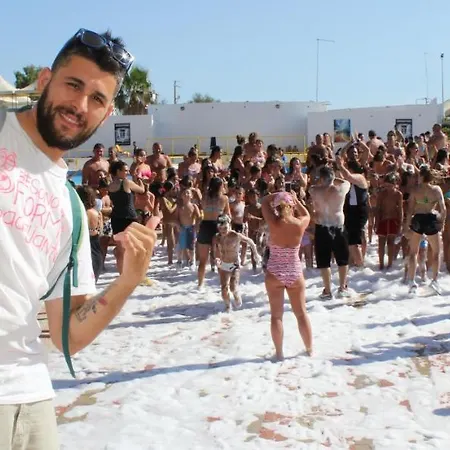 Happy Camp Mobile Homes In Villaggio Lamaforca Κάμπινγκ